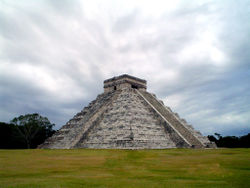 20071002022949-chichen.jpg