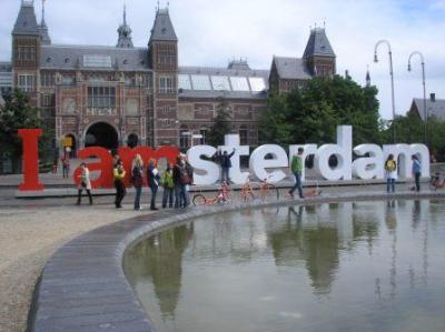 20080825004533-amsterdam1.jpg